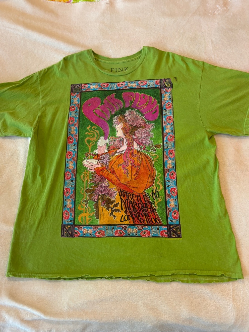 UO Pink Floyd Green Graphic Oversized Band Tee